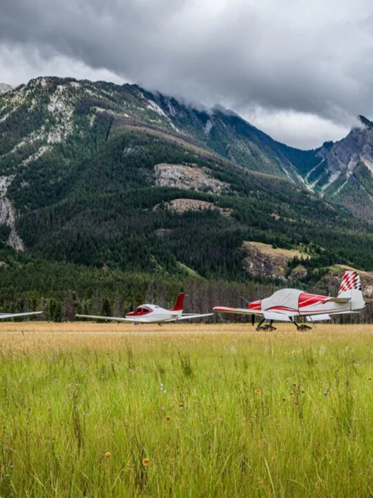 Mountain runway planes